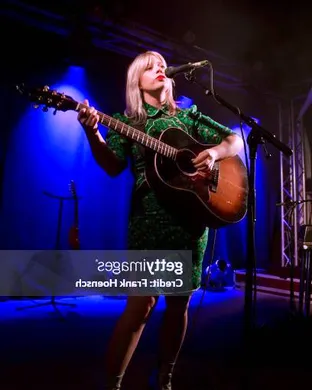 Basia Bulat London