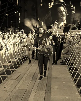 Noah Kahan & Bella Kay